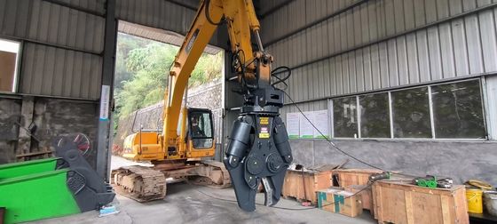 Buy High Rotating Torque Metal Shears For Excavators 18-25T online manufacture